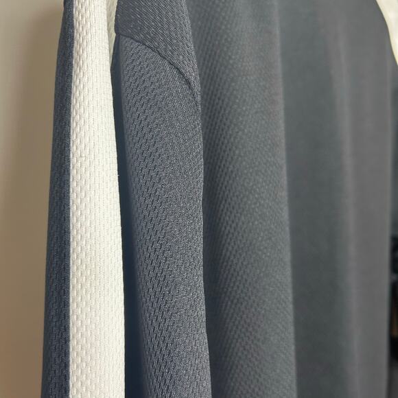 Nike Athletics Shirt-Large-vintage, long sleeve,‎ black white - Picture 4 of 4